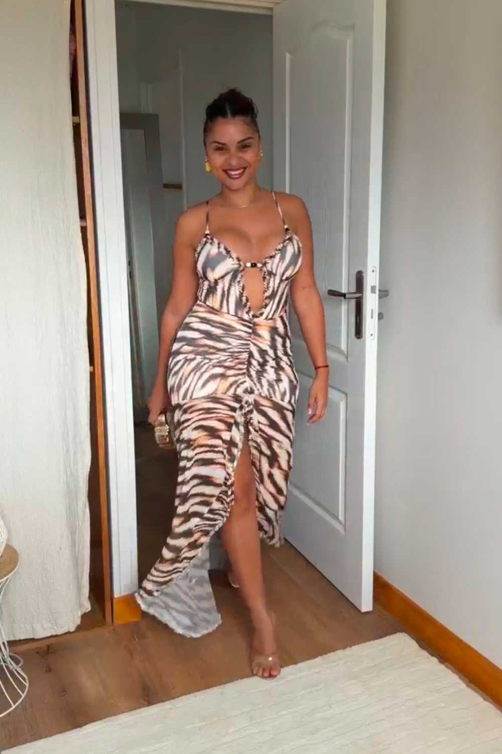 Robe-Johana Robe Johana – Image 1